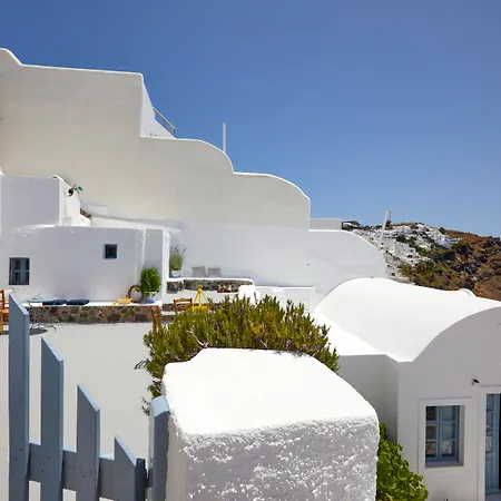 Allure Breeze Suites